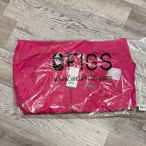 Figs shocking pink Sydney size small
